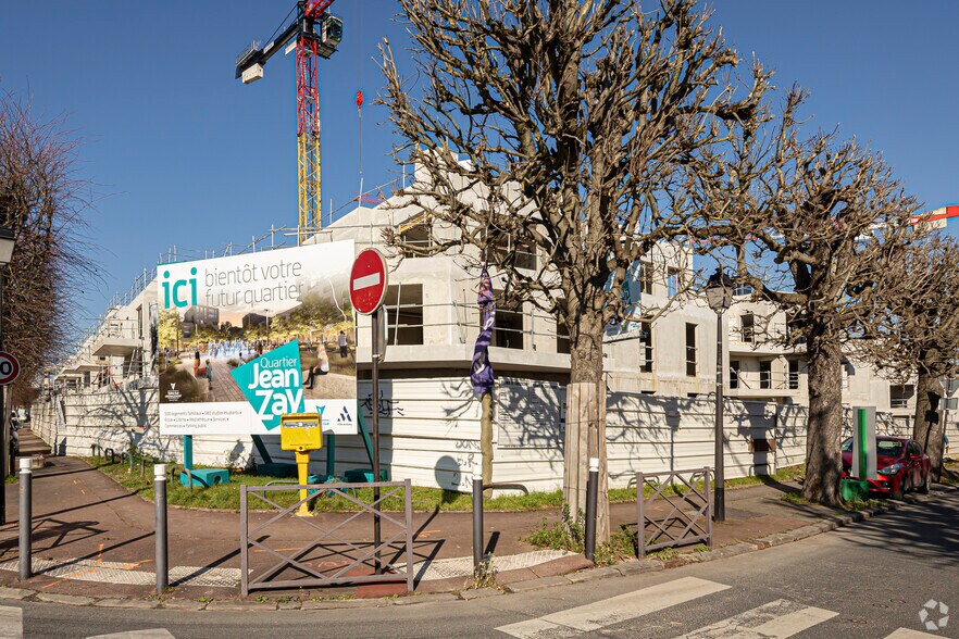 Commerce de détail dans Antony à louer - Photo du bâtiment - Image 2 de 3