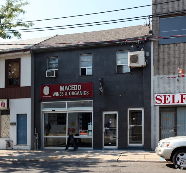 30-32 Ossington Ave, Toronto, ON à vendre - Photo principale - Image 1 de 1