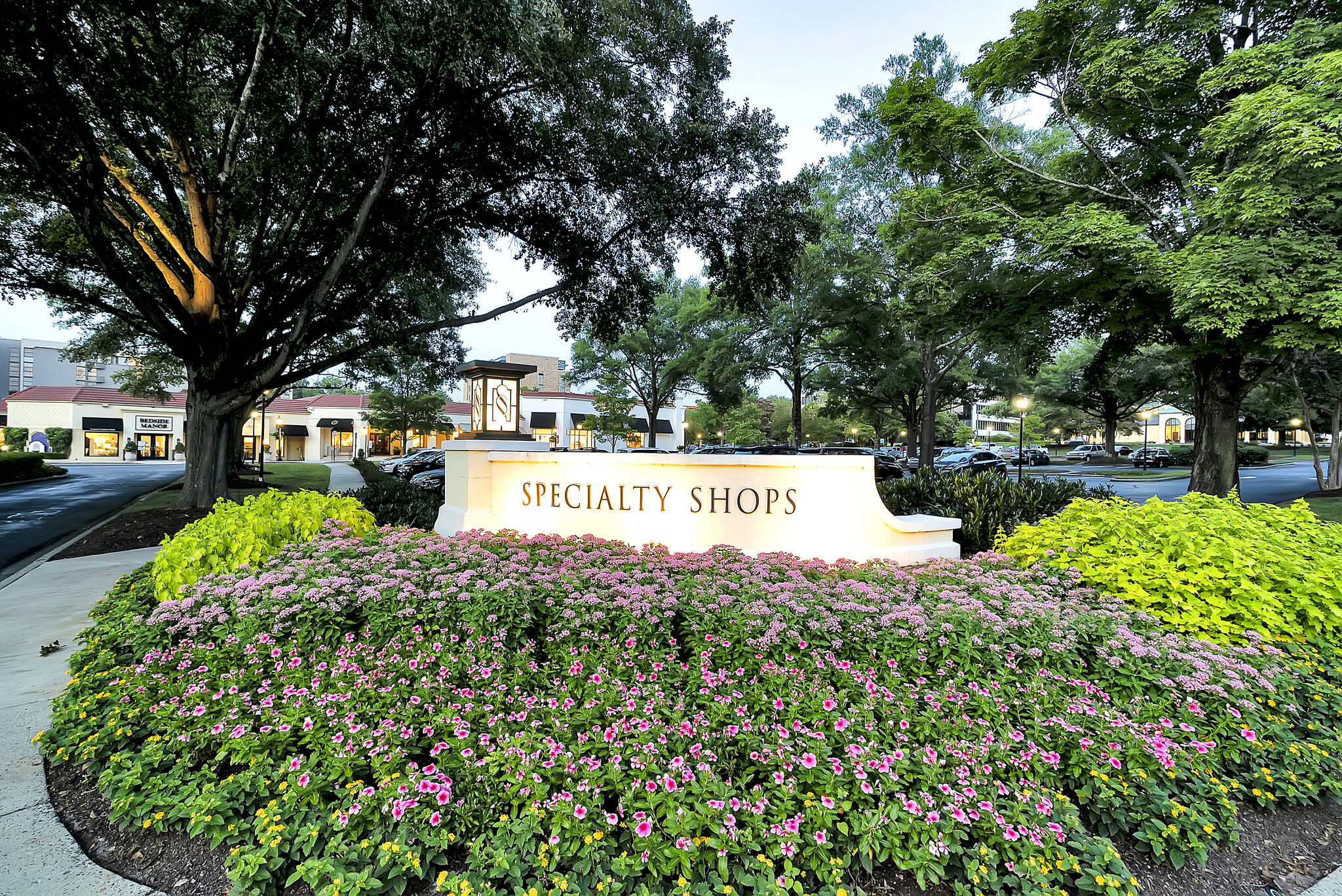 6401 Carnegie Blvd, Charlotte, NC for lease Building Photo- Image 1 of 8