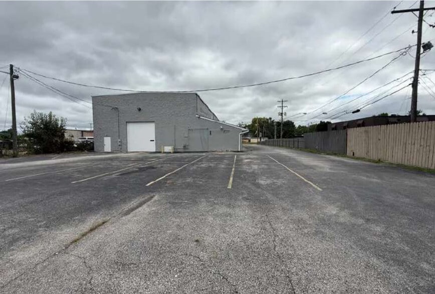 3887 E Livingston Ave, Columbus, OH for lease - Building Photo - Image 3 of 5