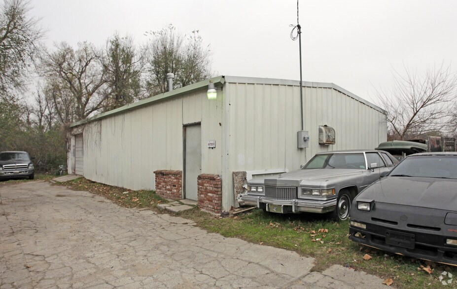 6720 NW 10th St, Oklahoma City, OK à vendre - Photo principale - Image 1 de 2
