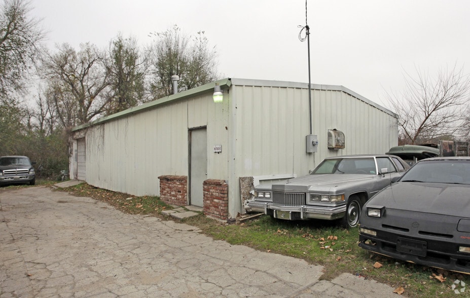 6720 NW 10th St, Oklahoma City, OK for sale - Primary Photo - Image 1 of 2