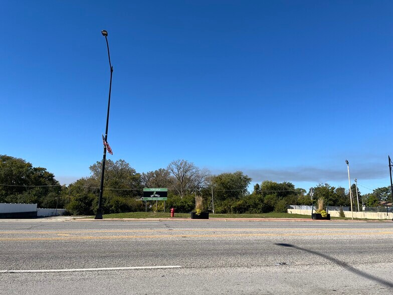 15426 Cicero Ave, Oak Forest, IL for sale - Building Photo - Image 2 of 2