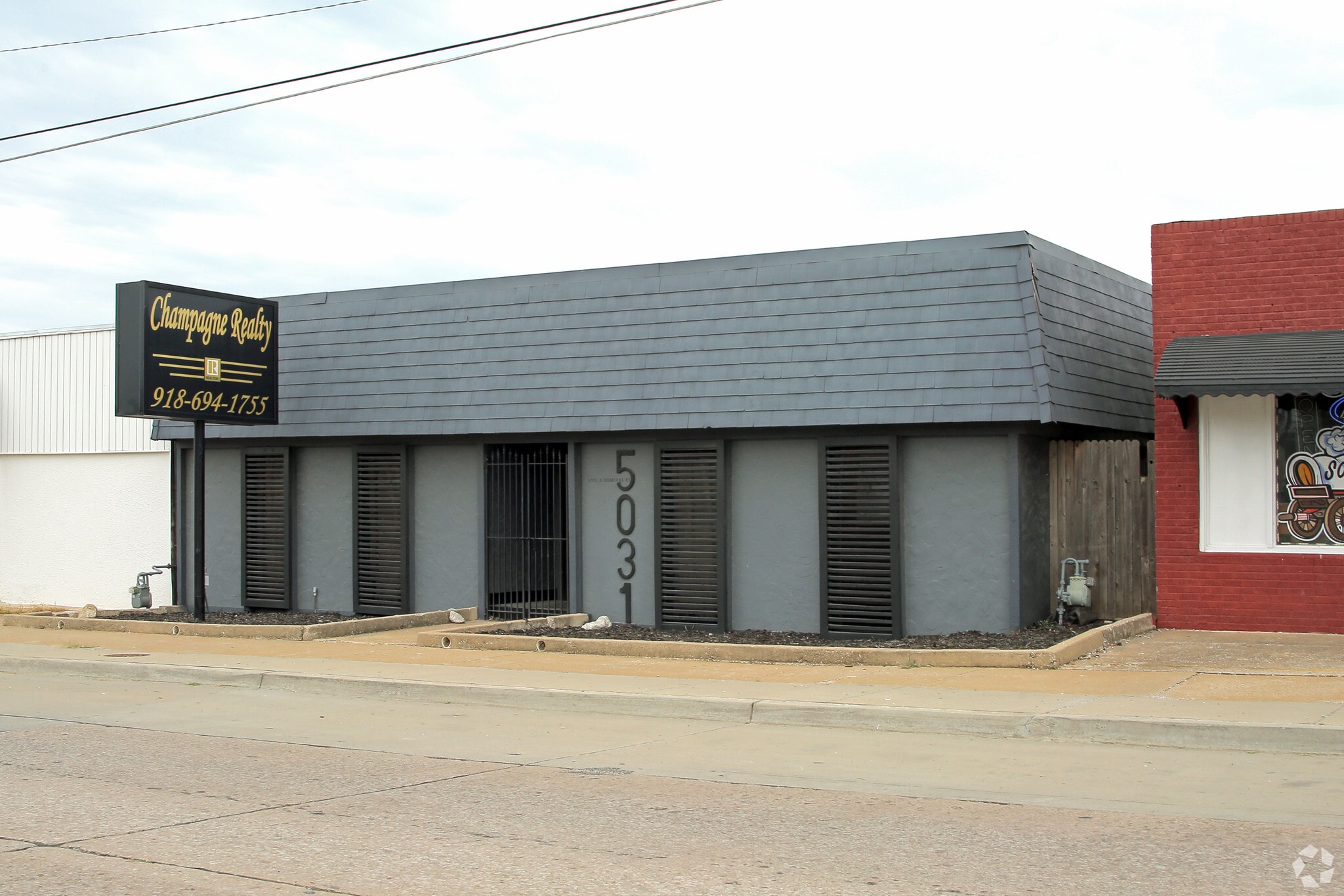 5031 E Admiral Pl, Tulsa, OK for sale Building Photo- Image 1 of 7