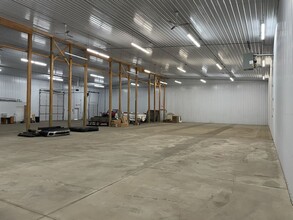 1011 13th Ave N, Sauk Rapids, MN for lease Interior Photo- Image 2 of 2