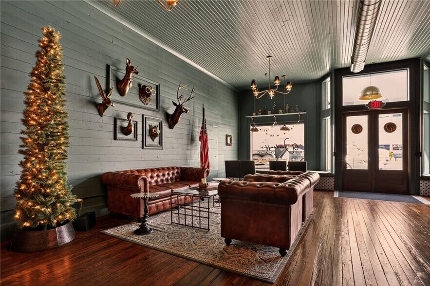 202 S 2nd St, Odessa, MO for sale - Building Photo - Image 3 of 10