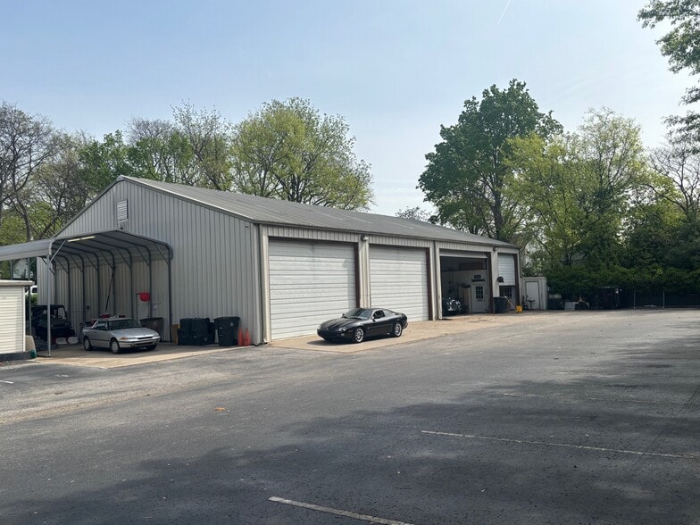 254 Spence Ln, Nashville, TN for lease - Building Photo - Image 3 of 3