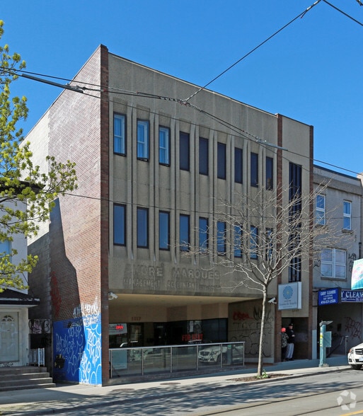1357 Dundas St W, Toronto, ON for sale - Primary Photo - Image 1 of 1