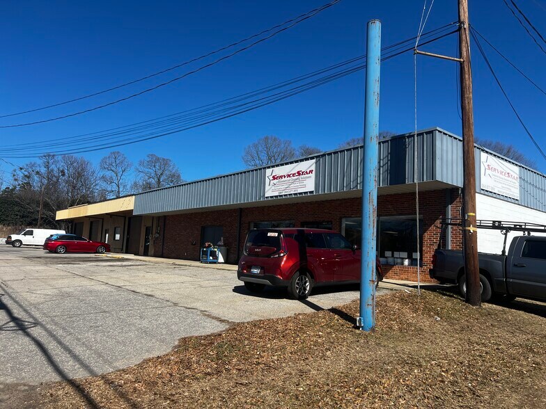 1877 S Carolina 14, Greer, SC for sale - Primary Photo - Image 2 of 2