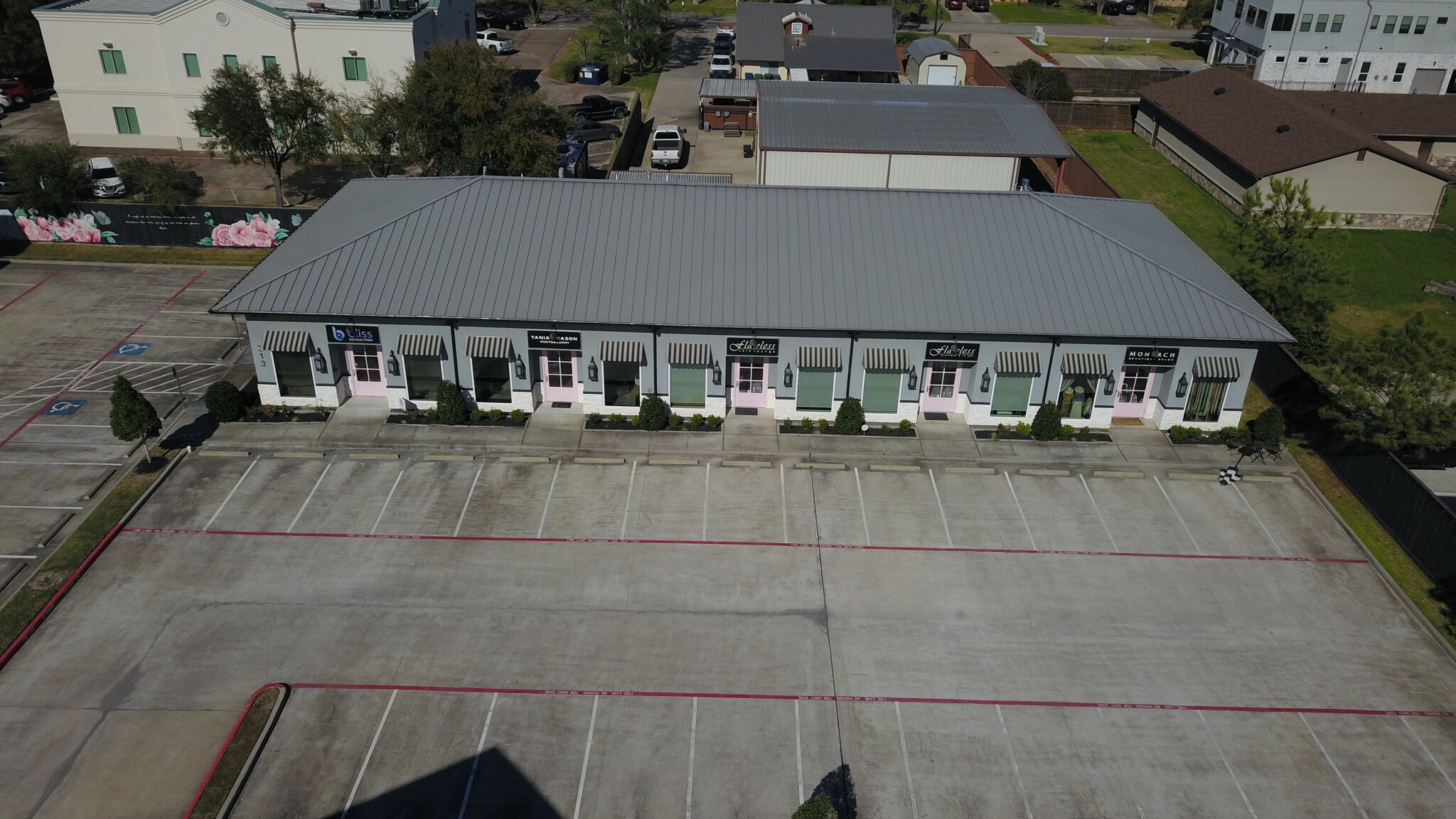 313 S Friendswood Dr, Friendswood, TX for lease Building Photo- Image 1 of 4