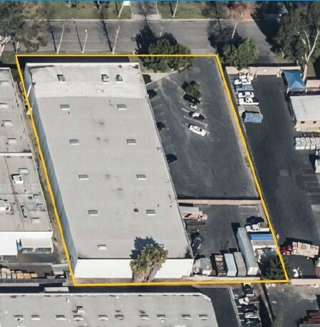 3500 W Garry Ave, Santa Ana, CA à louer - Aérien - Image 2 de 5