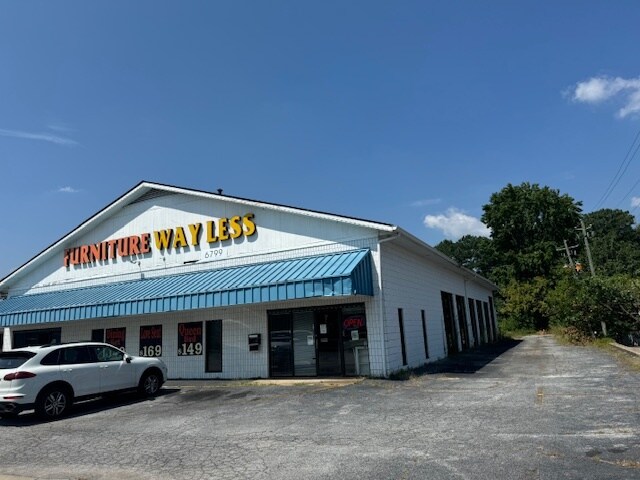 6799 Tara Blvd, Jonesboro, GA à vendre - Photo du bâtiment - Image 3 de 7