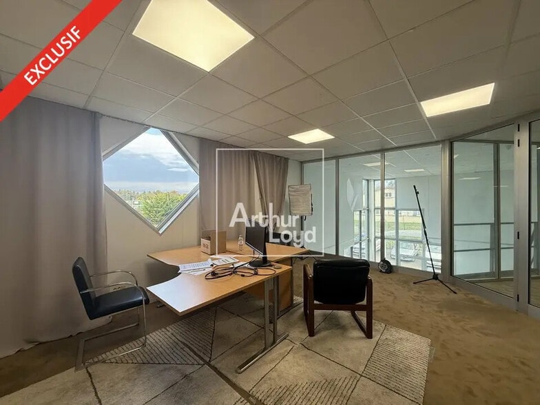 Flex in Moret-Loing-et-Orvanne for sale - Interior Photo - Image 3 of 6