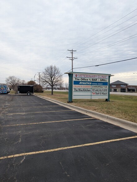 25520 S Pheasant Ln, Channahon, IL à louer - Photo du bâtiment - Image 3 de 3