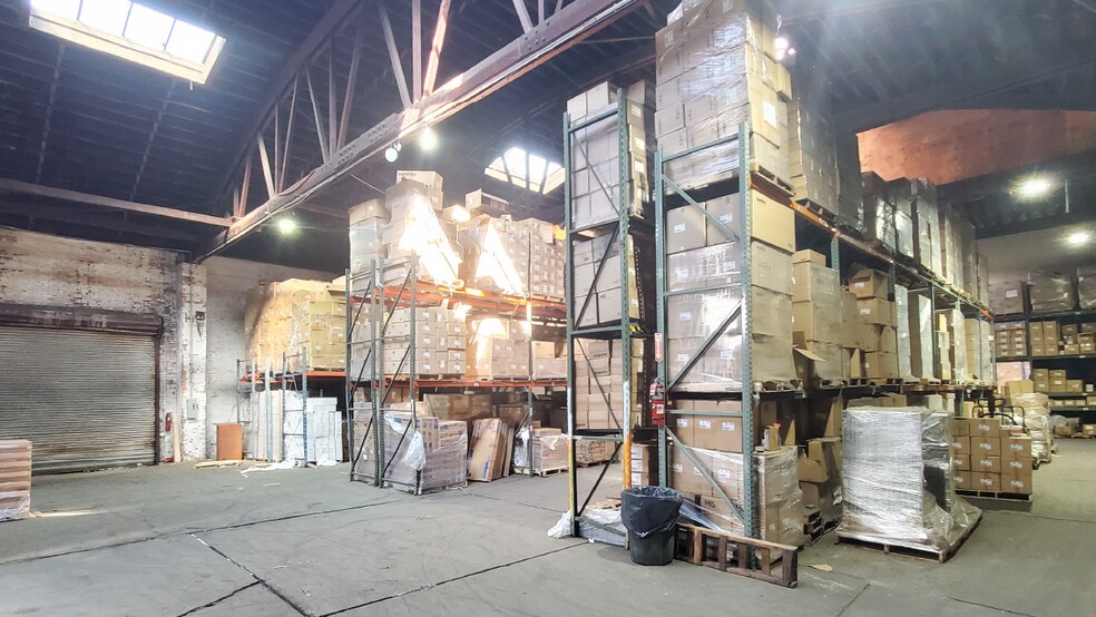 744 Clinton St, Brooklyn, NY à louer - Photo du bâtiment - Image 3 de 12