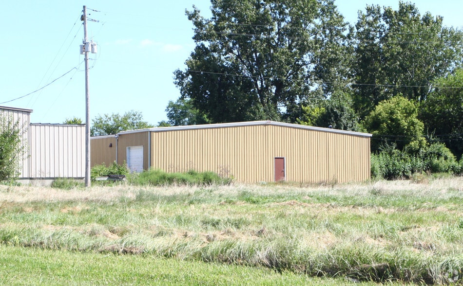 105 Tremont City Rd, Springfield, OH for sale - Building Photo - Image 2 of 2