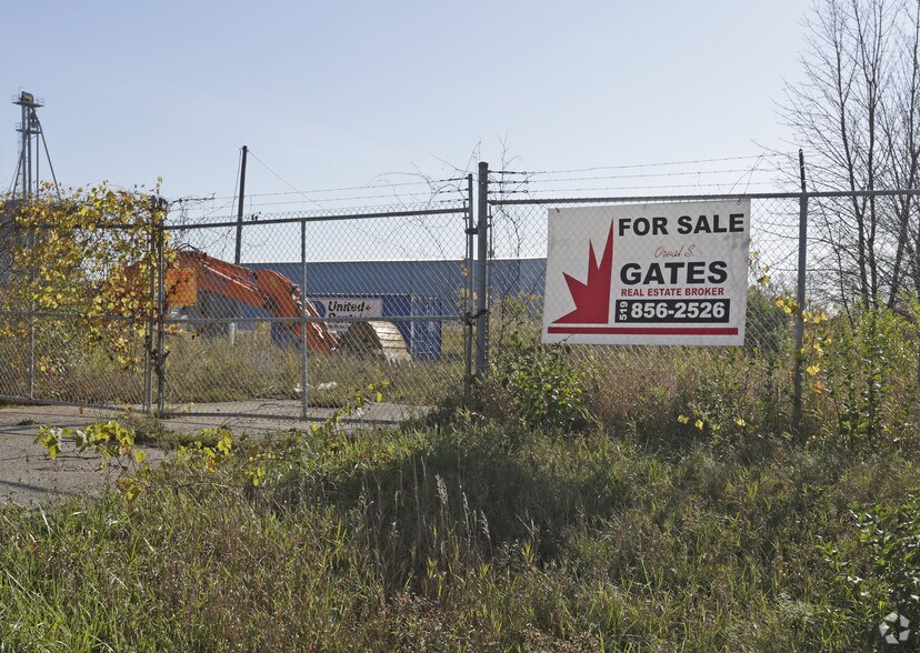 54 Campbell Rd, Guelph, ON à louer - Photo du bâtiment - Image 2 de 5