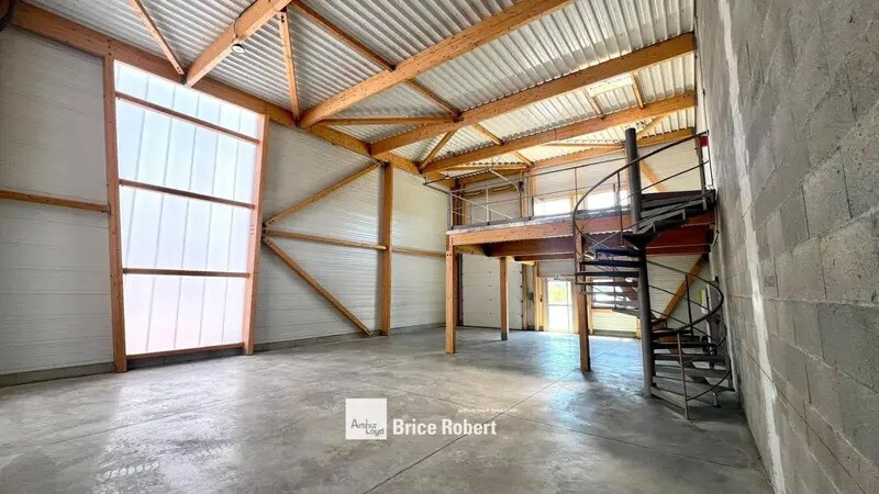 325 Allée Des Lilas, Saint-Vulbas for sale - Interior Photo - Image 3 of 5