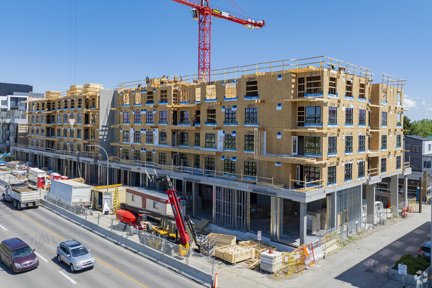 1722 33 St SW, Calgary, AB for lease - Primary Photo - Image 1 of 8