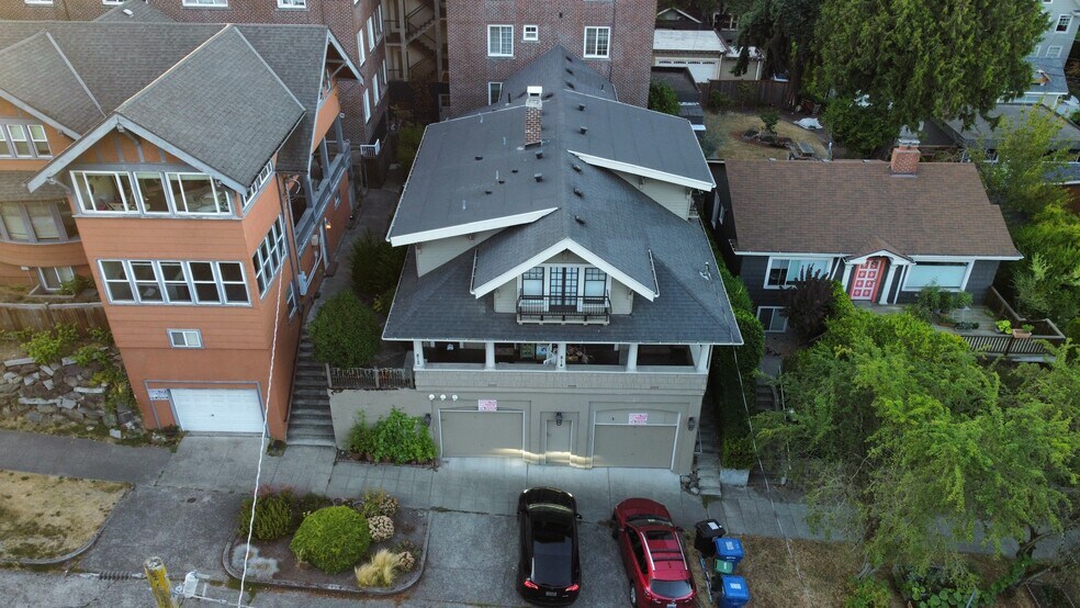 812 E Gwinn Pl, Seattle, WA for sale - Building Photo - Image 2 of 18