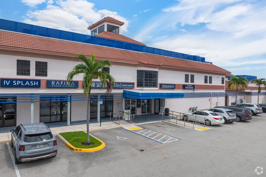 6909 SW 18th St, Boca Raton, FL for lease - Building Photo - Image 3 of 18