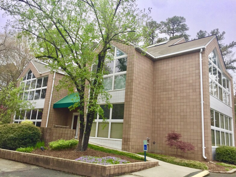 976 Martin Luther King Jr Blvd, Chapel Hill, NC for lease - Building Photo - Image 2 of 19