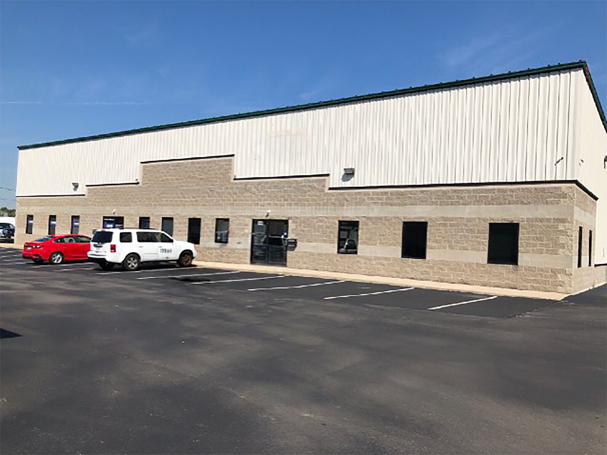 8080 Reading Rd, Cincinnati, OH for lease Primary Photo- Image 1 of 3