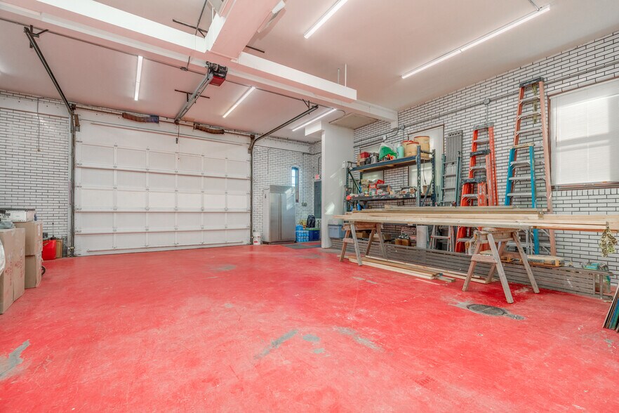 6970 Olive Blvd, University City, MO à vendre - Photo du bâtiment - Image 3 de 5