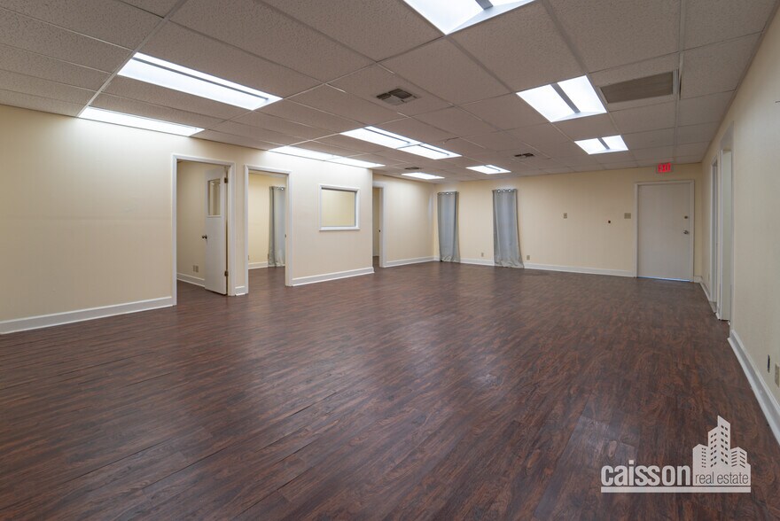 1616 S WW White Rd, San Antonio, TX for lease - Interior Photo - Image 3 of 13