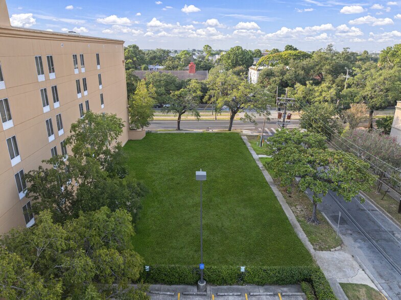 3600 Saint Charles Ave, New Orleans, LA à vendre - Photo du bâtiment - Image 2 de 5