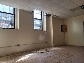 760 Dekalb Ave, Brooklyn, NY for lease Interior Photo- Image 1 of 3