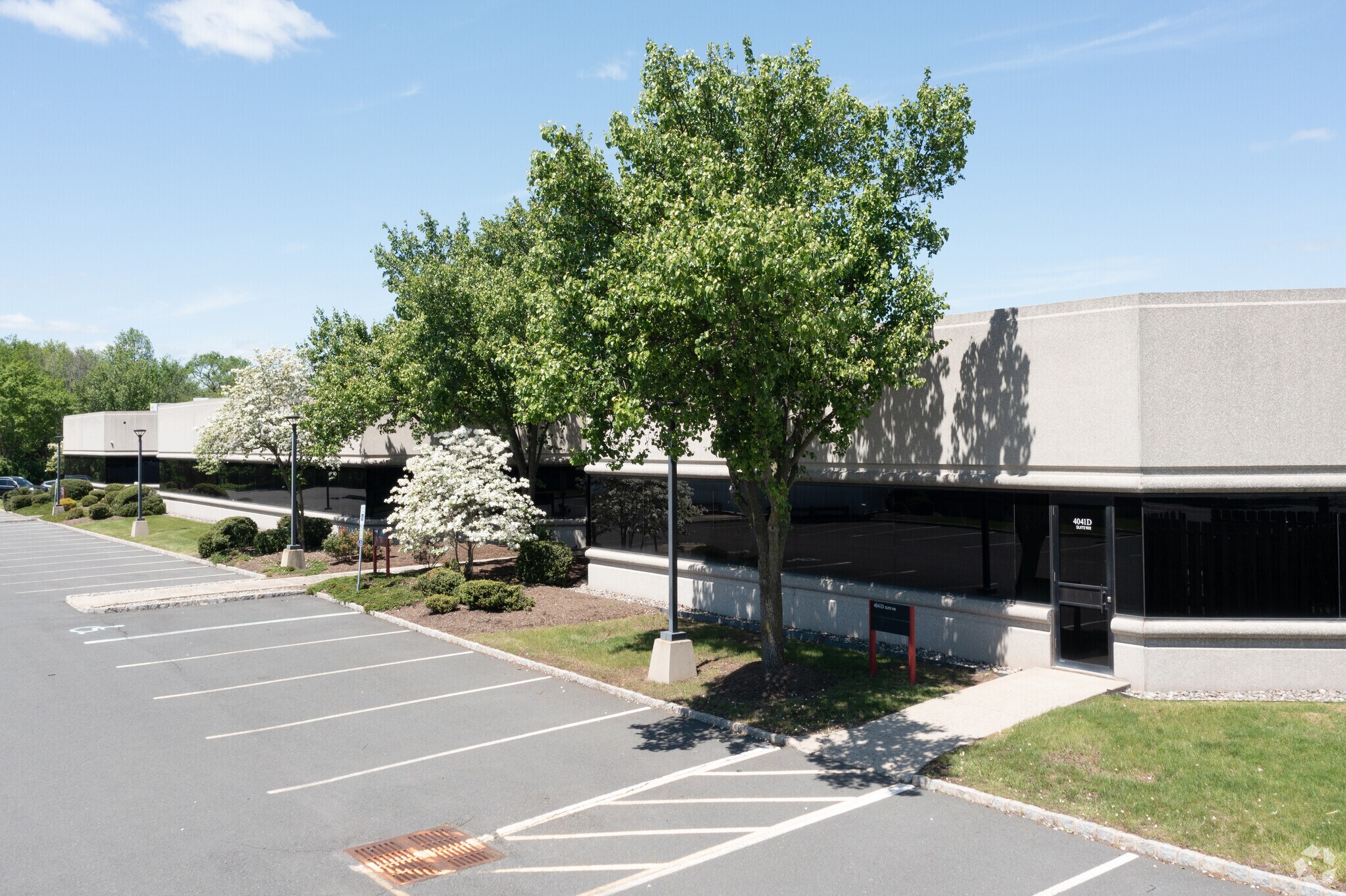 4041 Hadley Rd, South Plainfield, NJ for lease Building Photo- Image 1 of 8