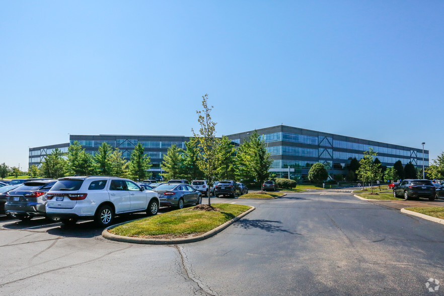 4000 Luxottica Pl, Mason, OH for lease - Building Photo - Image 2 of 4