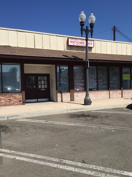120 N Montebello Blvd, Montebello, CA for lease - Primary Photo - Image 1 of 3