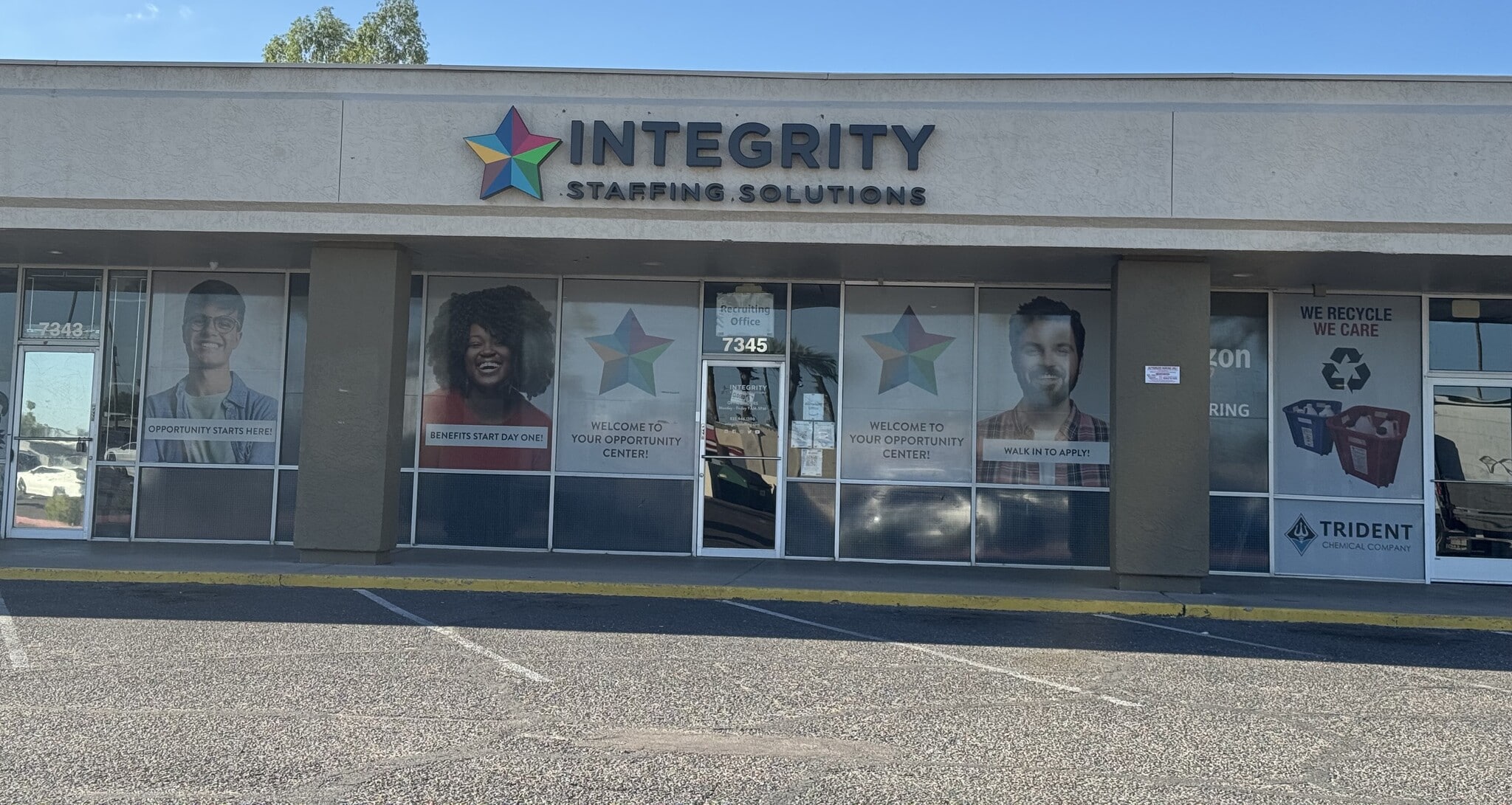 4015 N 75th Ave, Phoenix, AZ à louer Photo du bâtiment- Image 1 de 8