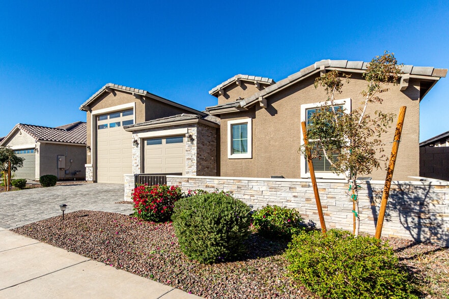 11074 W Tonto St, Avondale, AZ for sale - Building Photo - Image 3 of 40