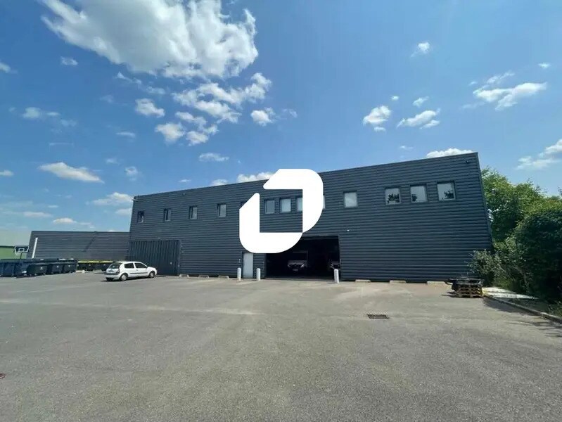 4 Rue Ampère, Magny-en-Vexin for lease Building Photo- Image 1 of 12