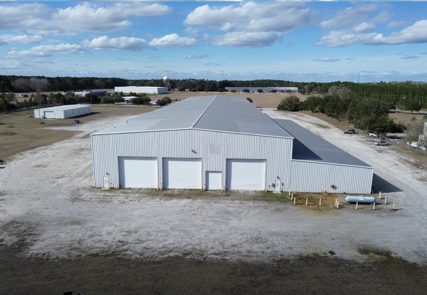 Warehousing and Distribution Facility - Entrepôt