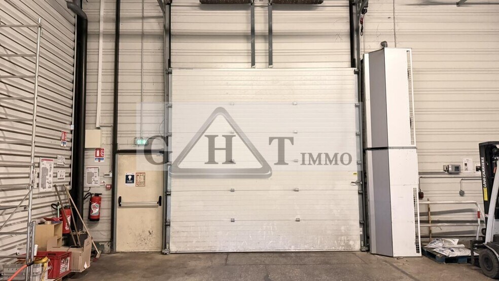 Industrial in Mareuil-lès-Meaux for lease - Building Photo - Image 2 of 16