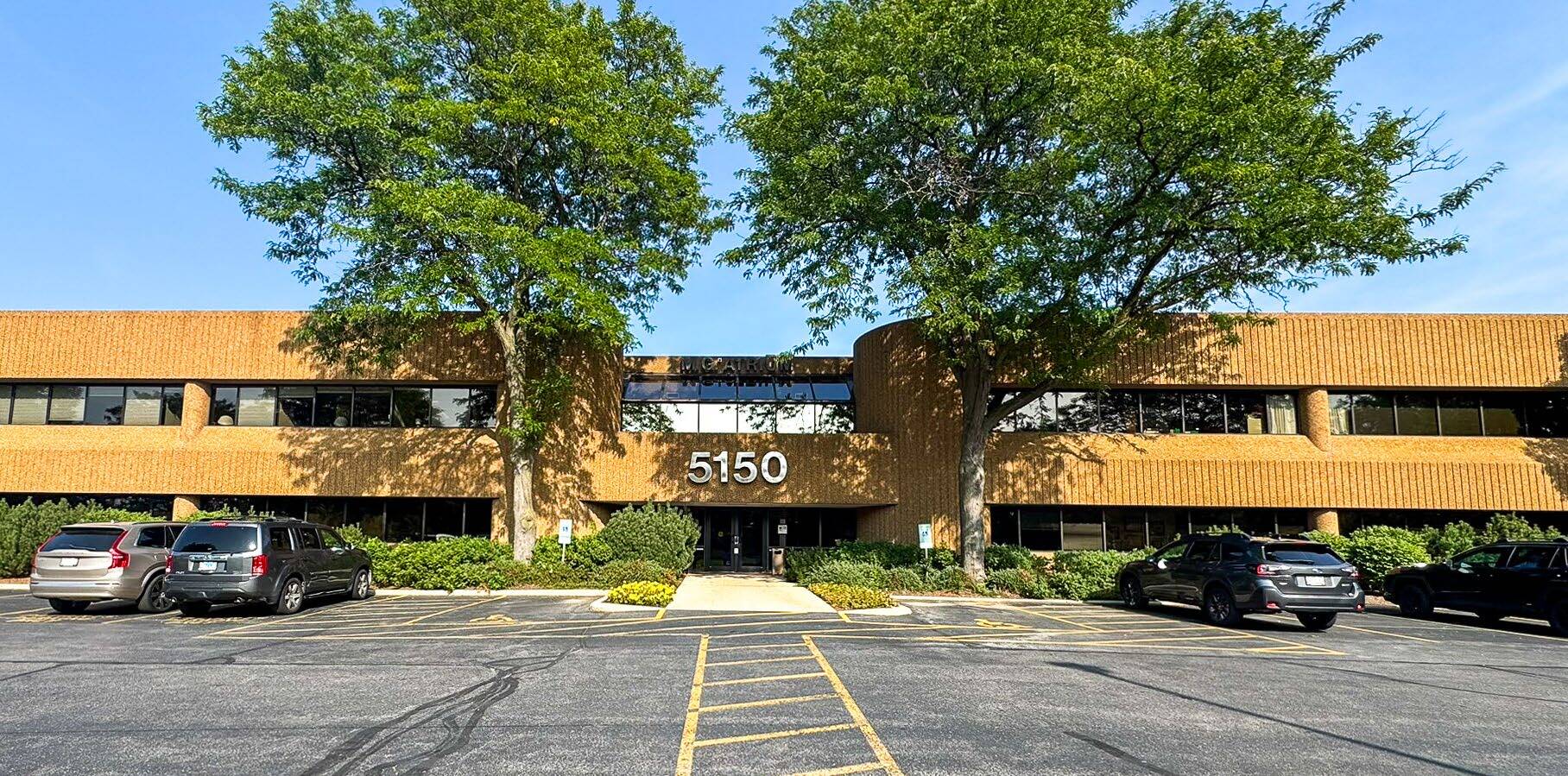 5150 N Port Washington Rd, Glendale, WI for lease Building Photo- Image 1 of 6
