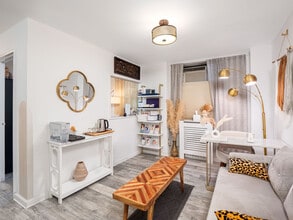 7 Lexington Ave, New York, NY à louer Photo intérieure- Image 2 de 8