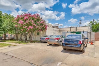 1065 W Magnolia Ave, Fort Worth, TX for sale Interior Photo- Image 1 of 13