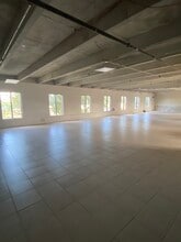 9726 E Indigo St, Miami, FL for lease Interior Photo- Image 2 of 6