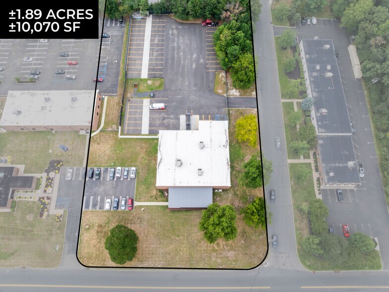 154 Tices Ln, East Brunswick, NJ à vendre - Photo du bâtiment - Image 3 de 66