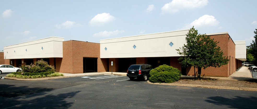 3955-3979 Deep Rock Rd, Richmond, VA for lease - Building Photo - Image 2 of 29