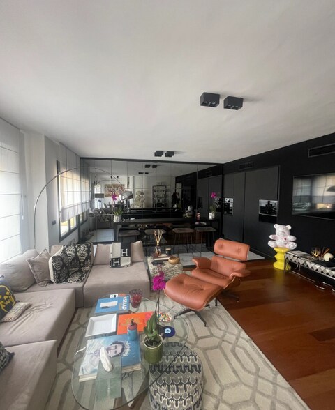 Immeuble residentiel dans Madrid, Madrid à vendre - Photo intérieure - Image 3 de 9