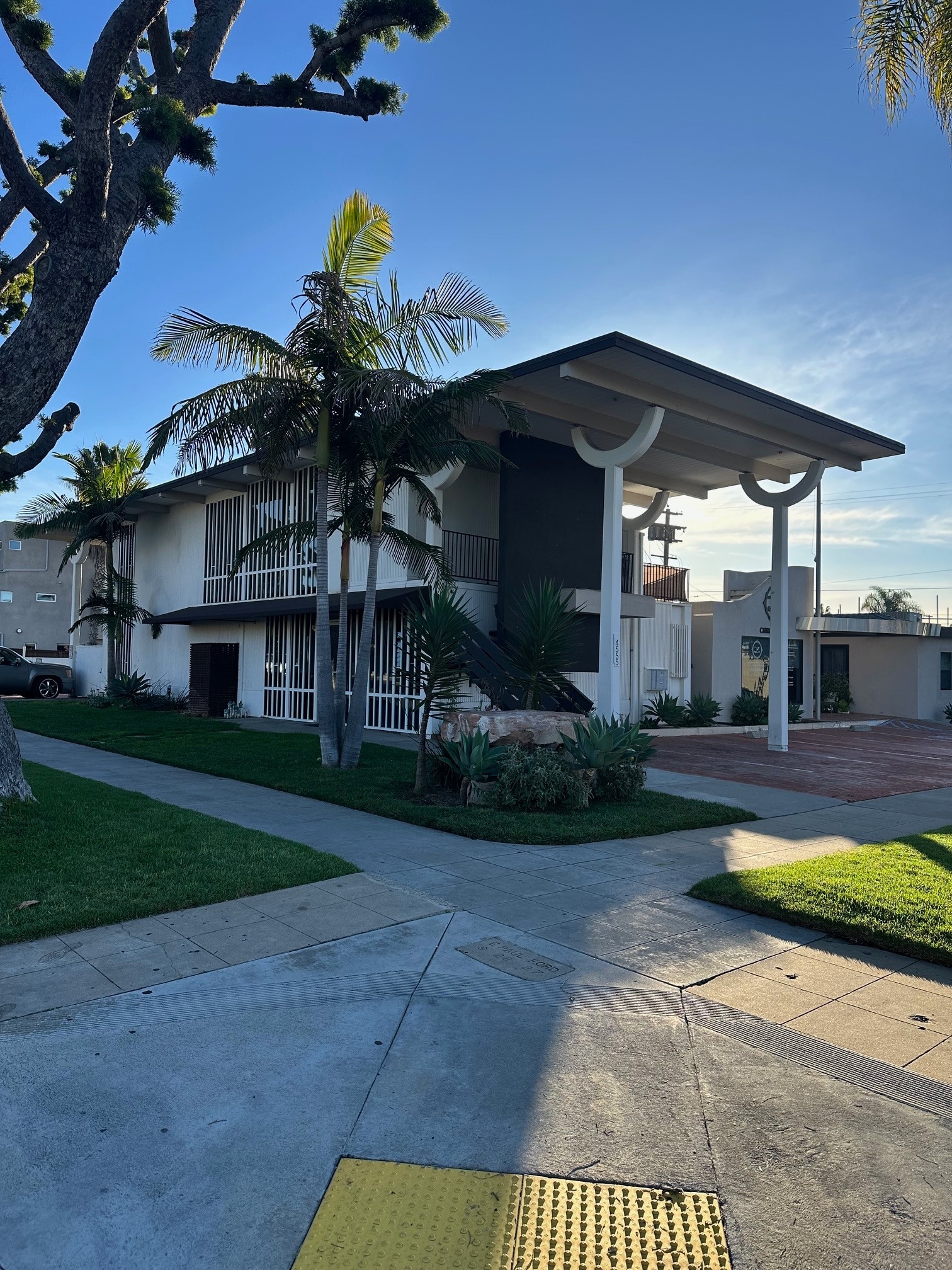 4545-4547 Fanuel St, San Diego, CA for lease Building Photo- Image 1 of 18