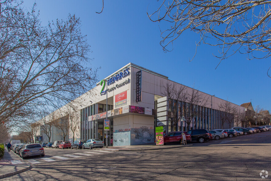 Calle de Nazario Calonge, 24, San Fernando De Henares, Madrid à vendre - Photo principale - Image 1 de 2