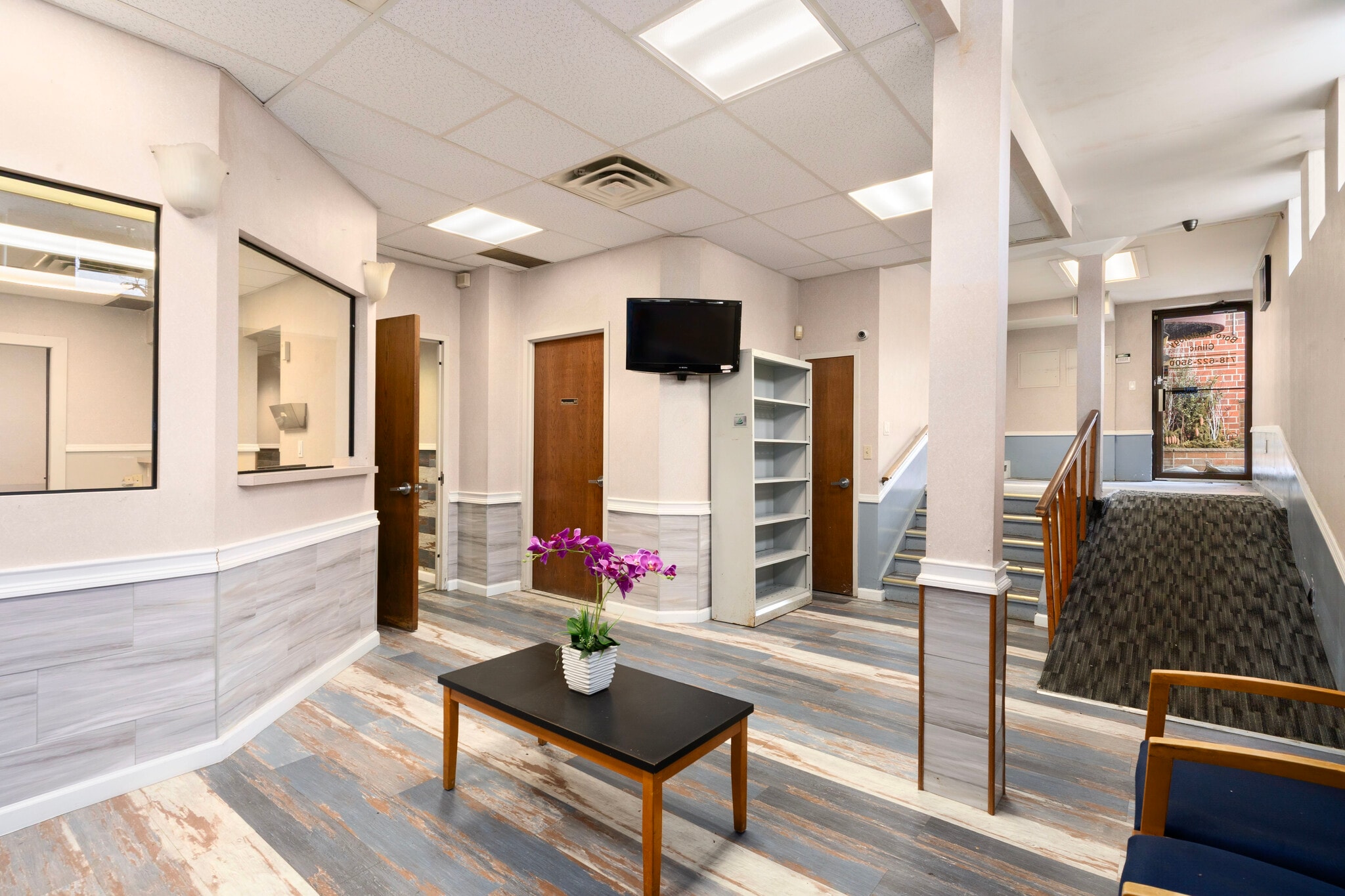 207 Prospect Park SW, Brooklyn, NY for lease Interior Photo- Image 1 of 7