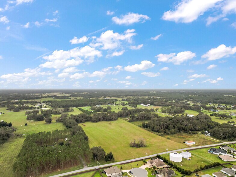 SUMTER COUNTY ROAD 214, Oxford, FL à vendre - Photo du bâtiment - Image 2 de 12